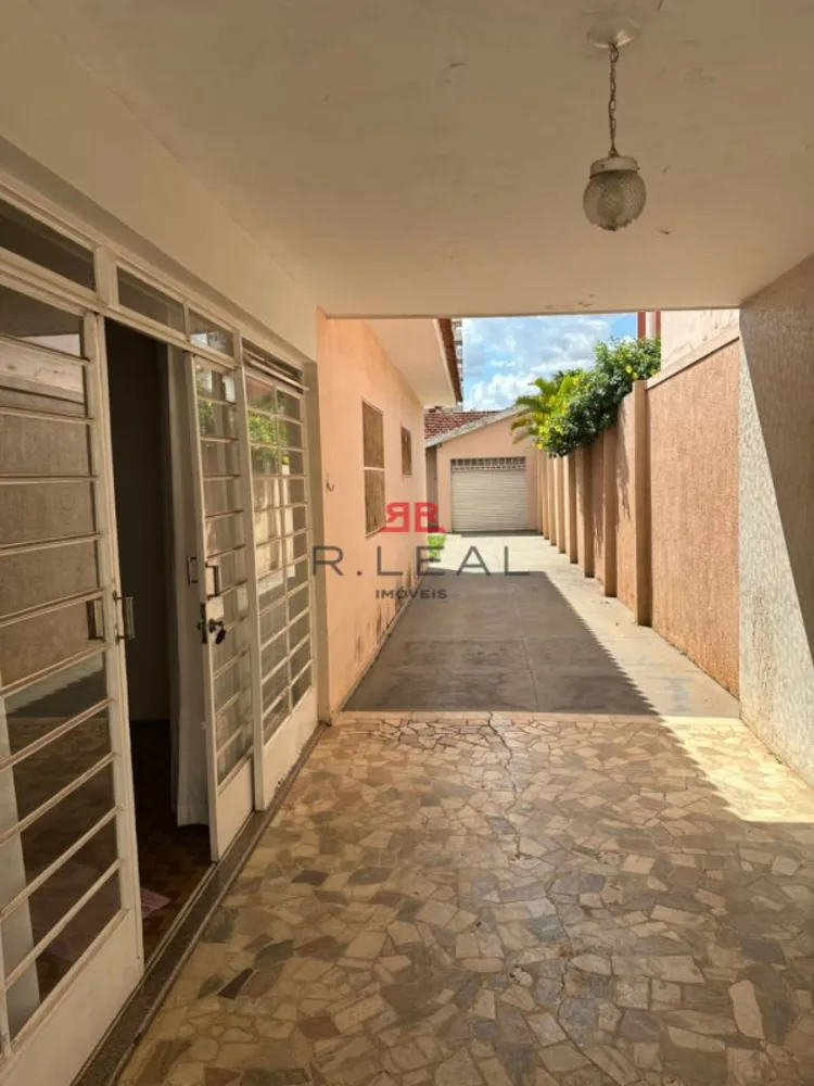Casa, 3 quartos, 200 m² - Foto 2