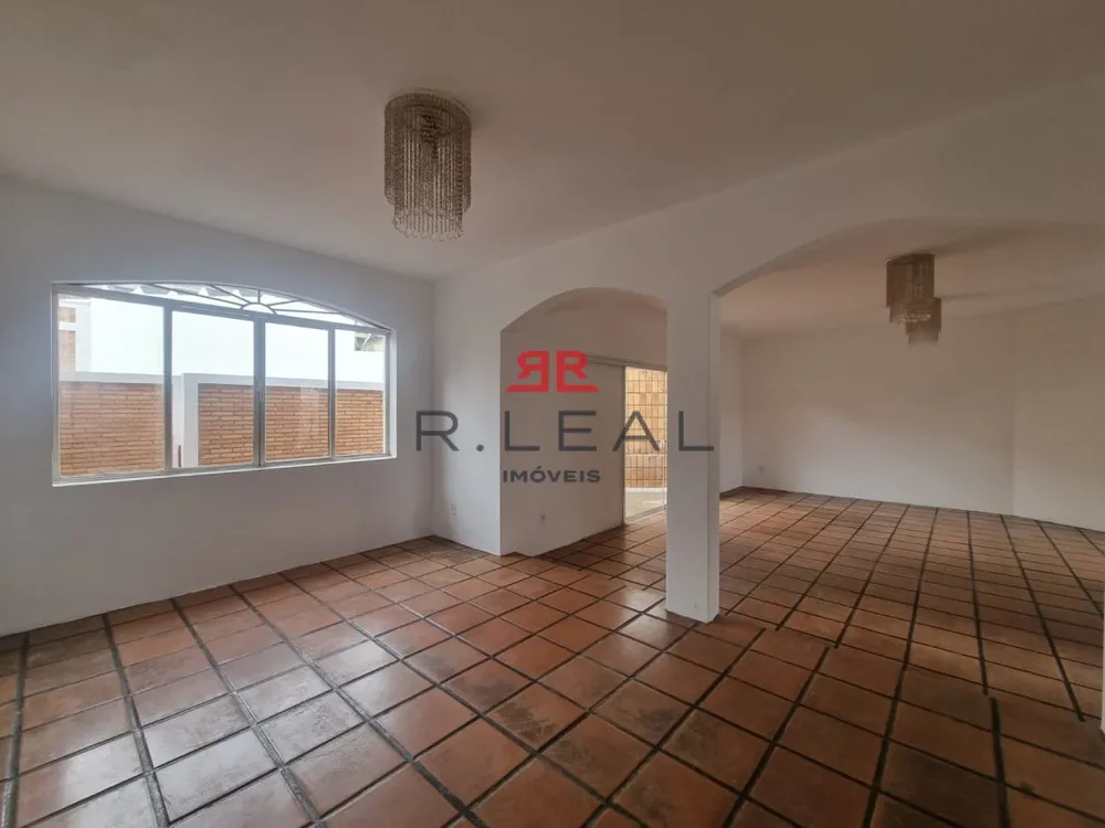 Casa, 3 quartos, 266 m² - Foto 3