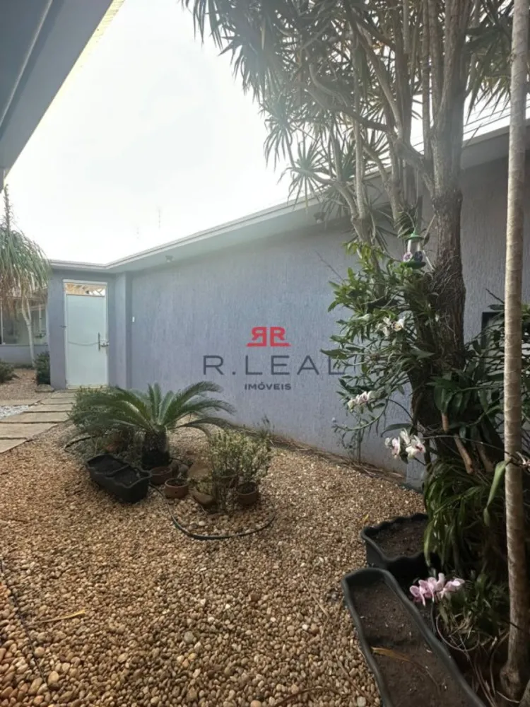 Casa, 4 quartos, 276 m² - Foto 1