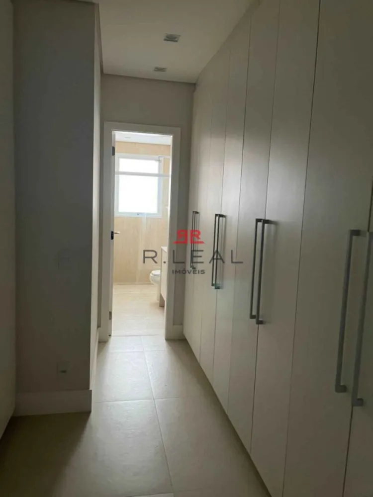Apartamento, 4 quartos, 245 m² - Foto 12