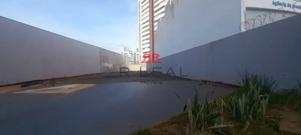 Loteamento e Condomínio, 683 m² - Foto 1