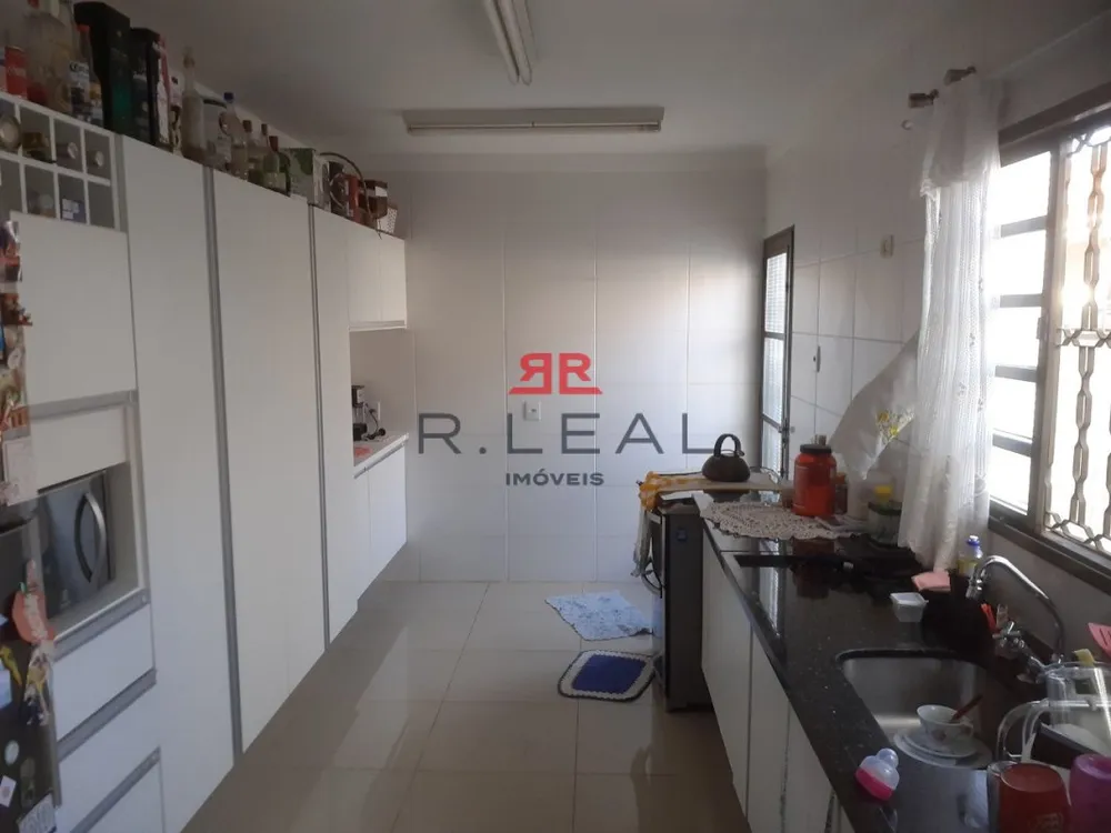 Casa, 3 quartos, 161 m² - Foto 1