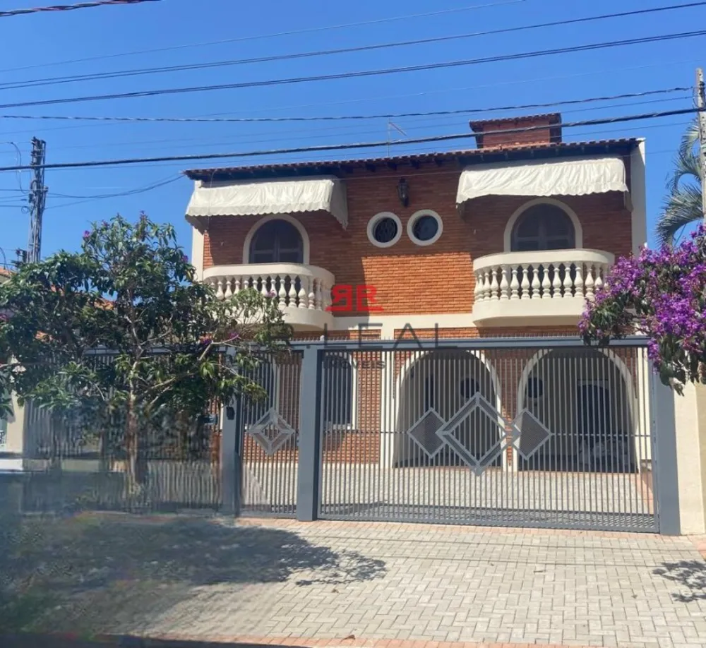 Casa, 3 quartos, 246 m² - Foto 2