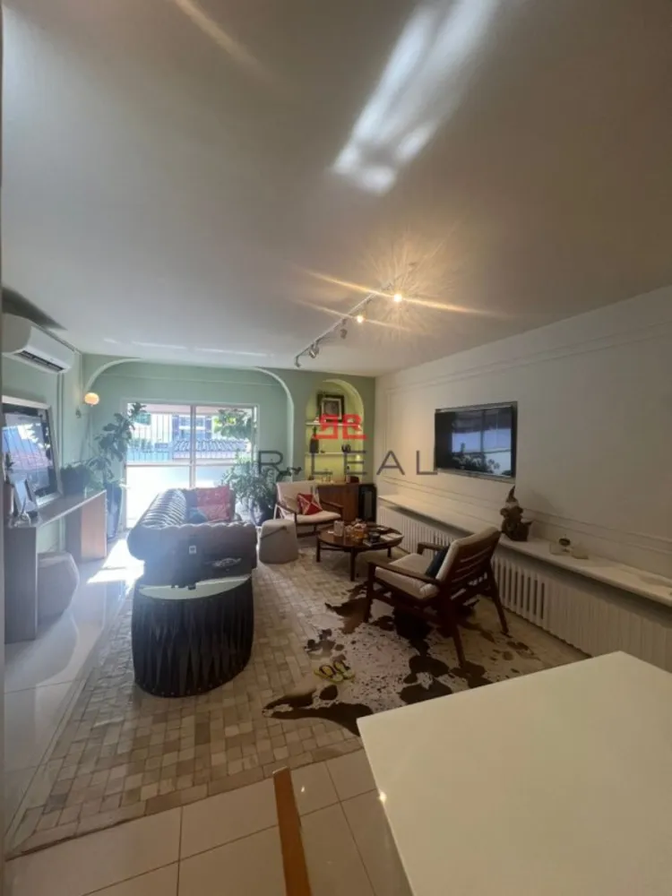Apartamento, 3 quartos, 160 m² - Foto 1
