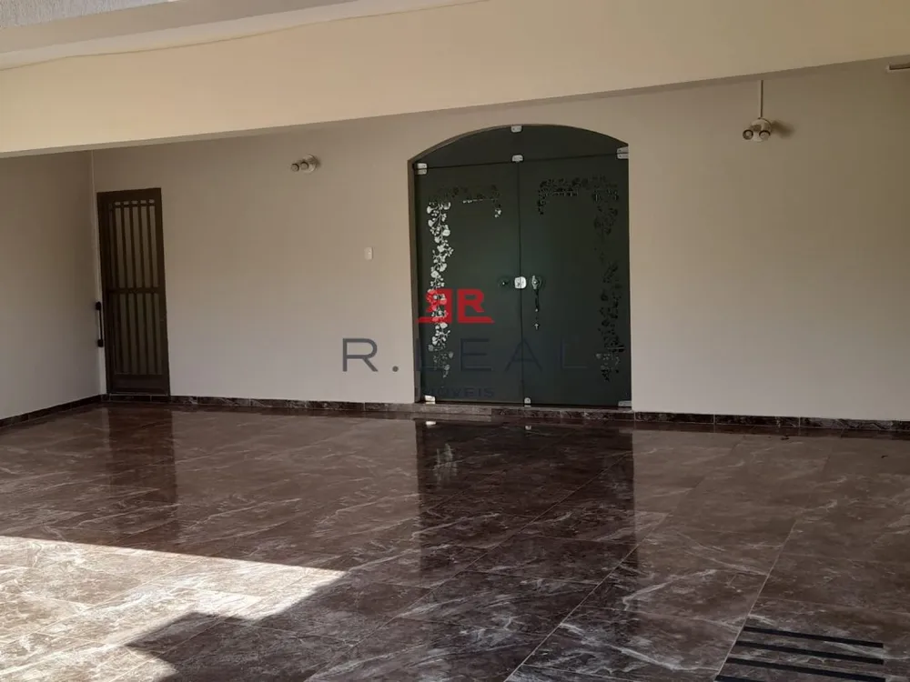 Casa, 4 quartos, 317 m² - Foto 2
