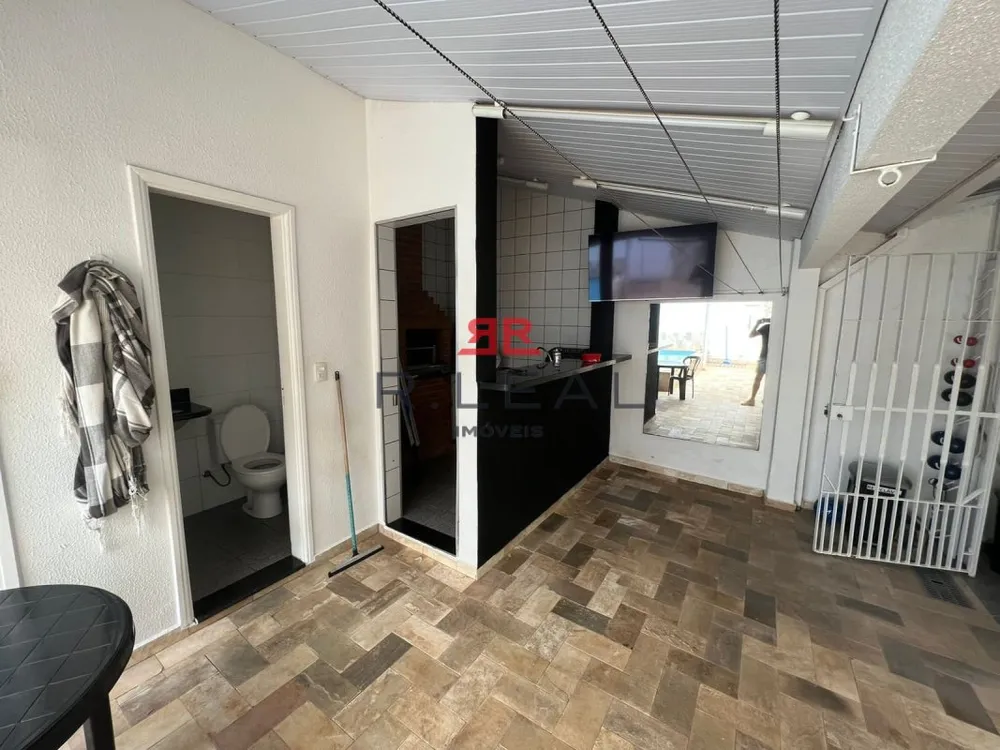 Casa, 3 quartos, 200 m² - Foto 2