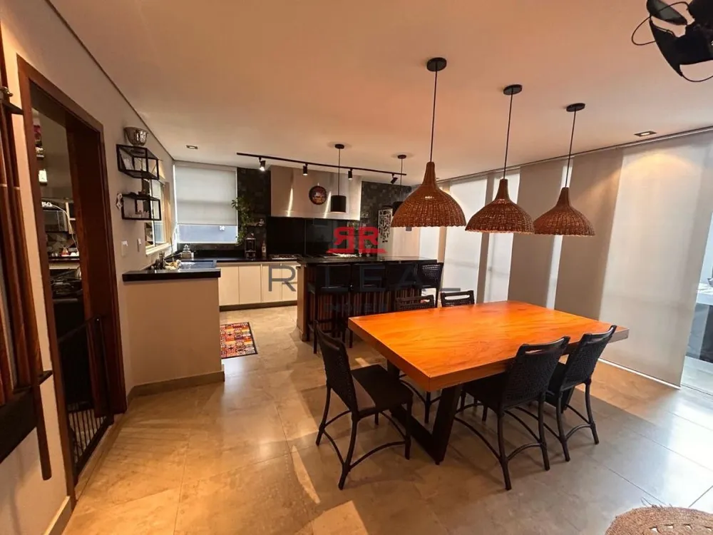 Sobrado, 4 quartos, 309 m² - Foto 2
