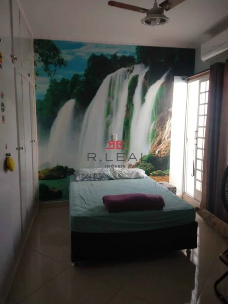 Casa, 3 quartos, 250 m² - Foto 1