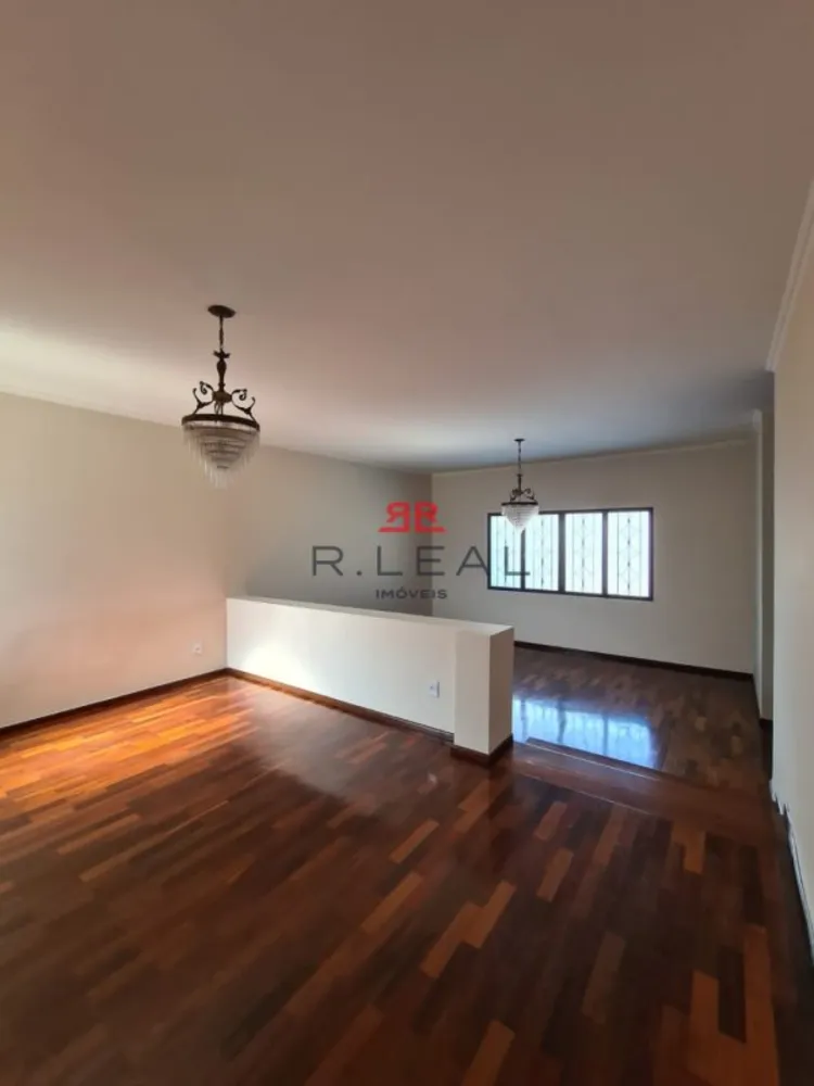 Casa, 3 quartos, 280 m² - Foto 2