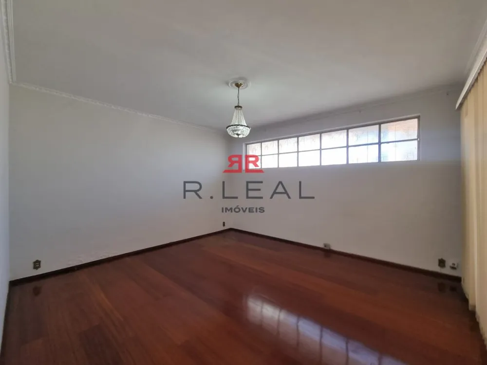 Casa, 4 quartos, 268 m² - Foto 1