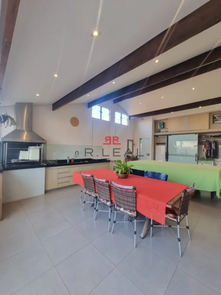 Casa, 3 quartos, 295 m² - Foto 5