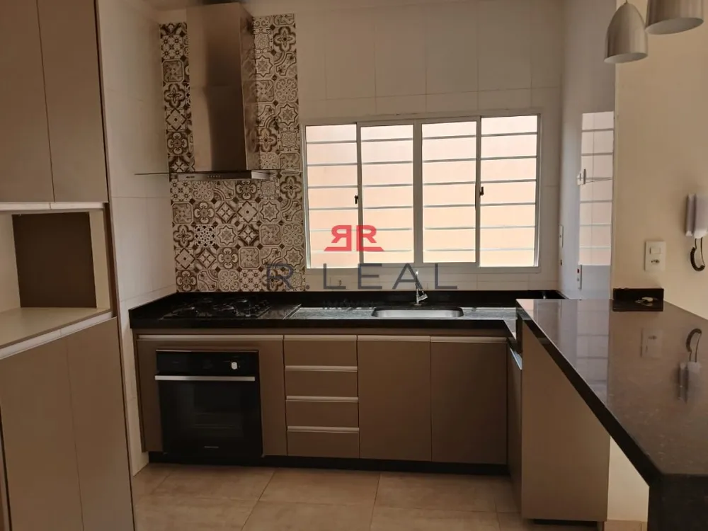 Casa, 3 quartos, 140 m² - Foto 2