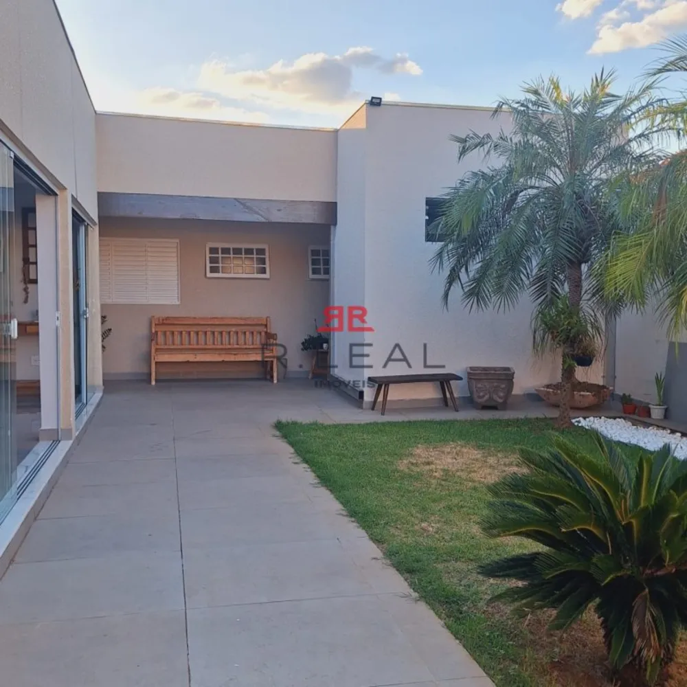 Casa, 3 quartos, 183 m² - Foto 1