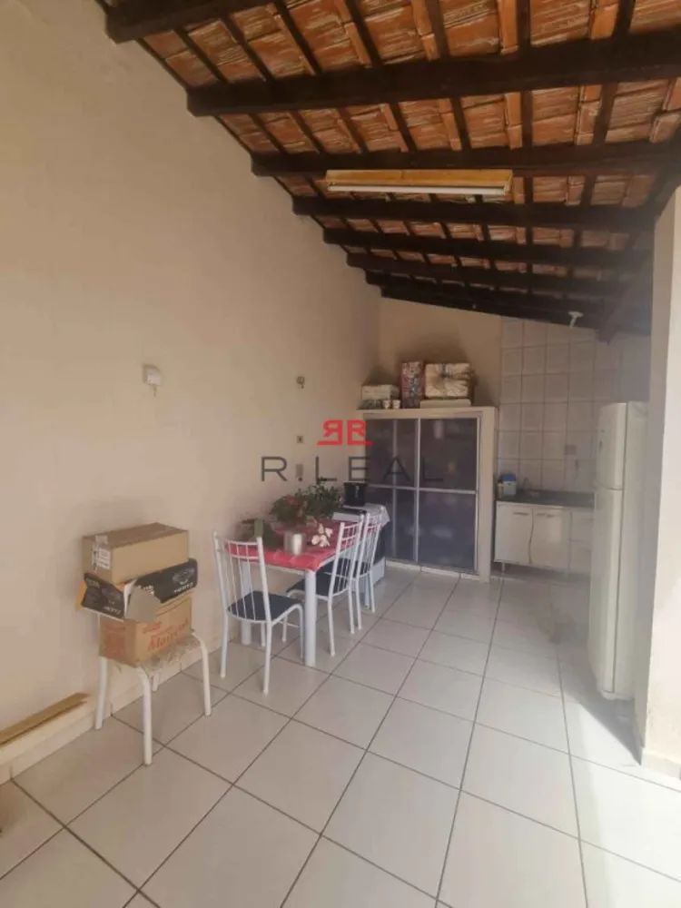 Casa, 3 quartos, 233 m² - Foto 3