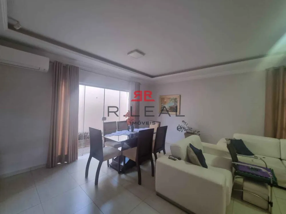 Casa, 3 quartos, 233 m² - Foto 4