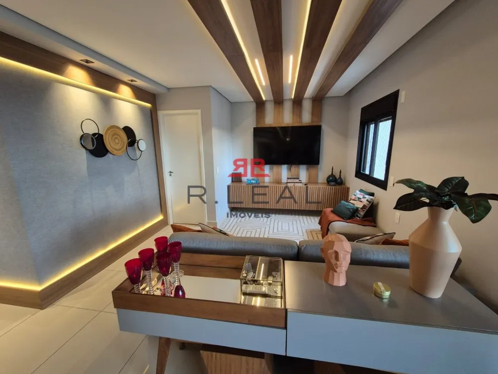 Apartamento, 3 quartos, 134 m² - Foto 1