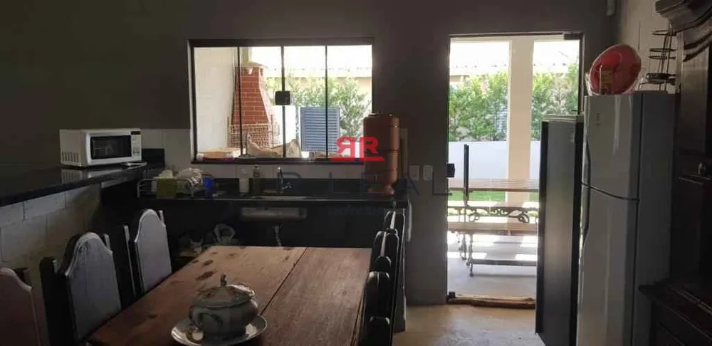 Casa, 3 quartos, 175 m² - Foto 2