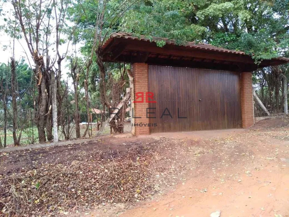 Chácara, 2 quartos, 2500 m² - Foto 1
