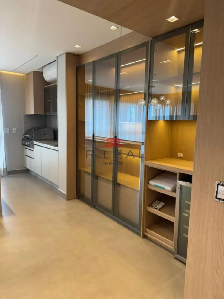 Apartamento, 3 quartos, 159 m² - Foto 2
