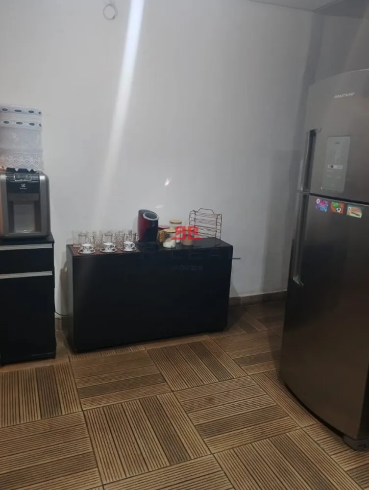 Casa, 3 quartos, 211 m² - Foto 1