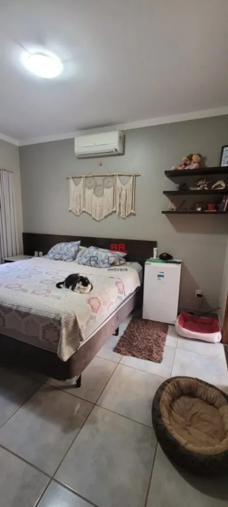 Casa, 3 quartos, 209 m² - Foto 1