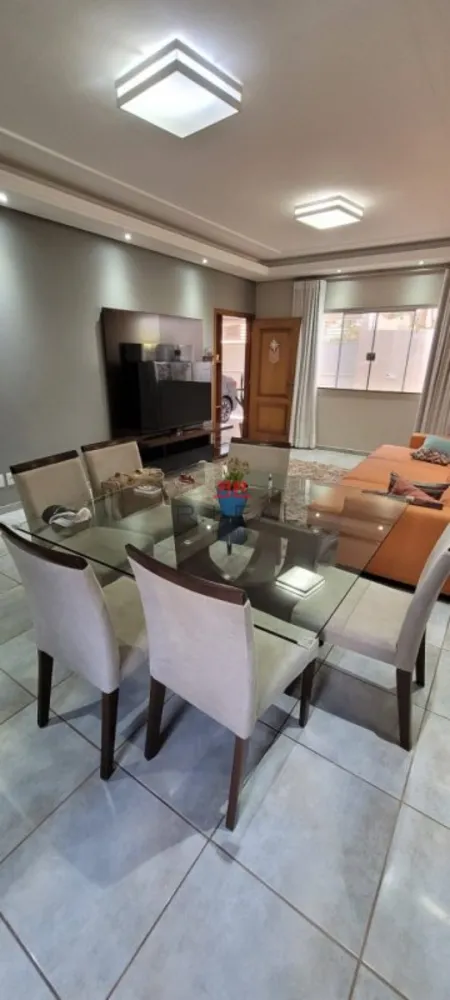 Casa, 3 quartos, 209 m² - Foto 10