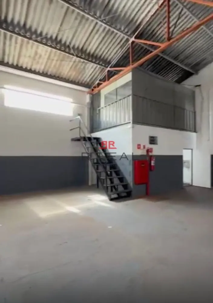 Depósito-Galpão, 898 m² - Foto 2