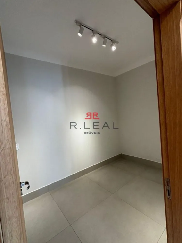 Casa, 3 quartos, 245 m² - Foto 11