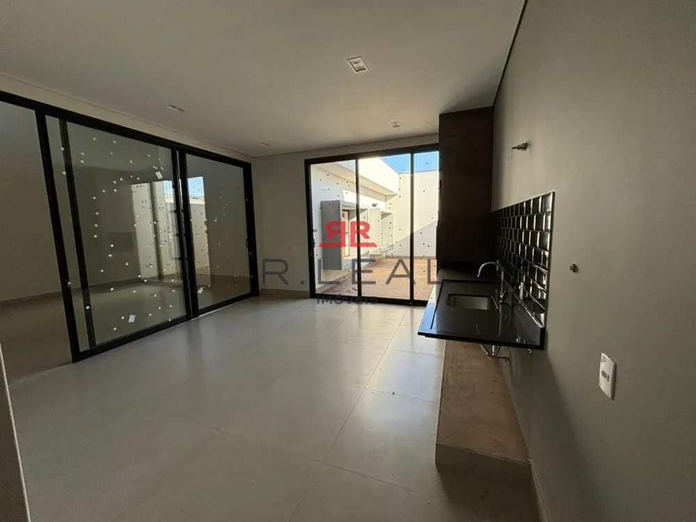 Casa, 3 quartos, 245 m² - Foto 3