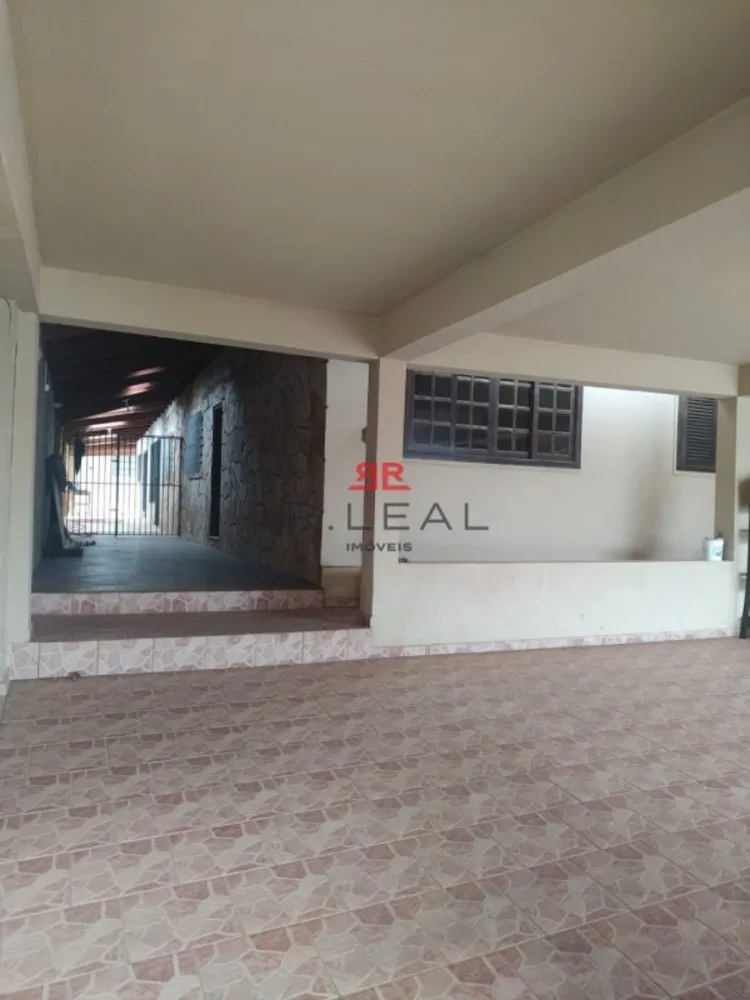 Casa, 4 quartos, 260 m² - Foto 2
