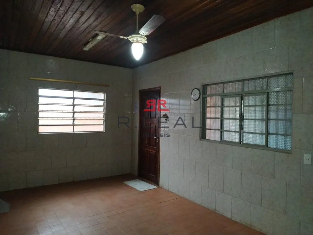 Casa, 4 quartos, 260 m² - Foto 1