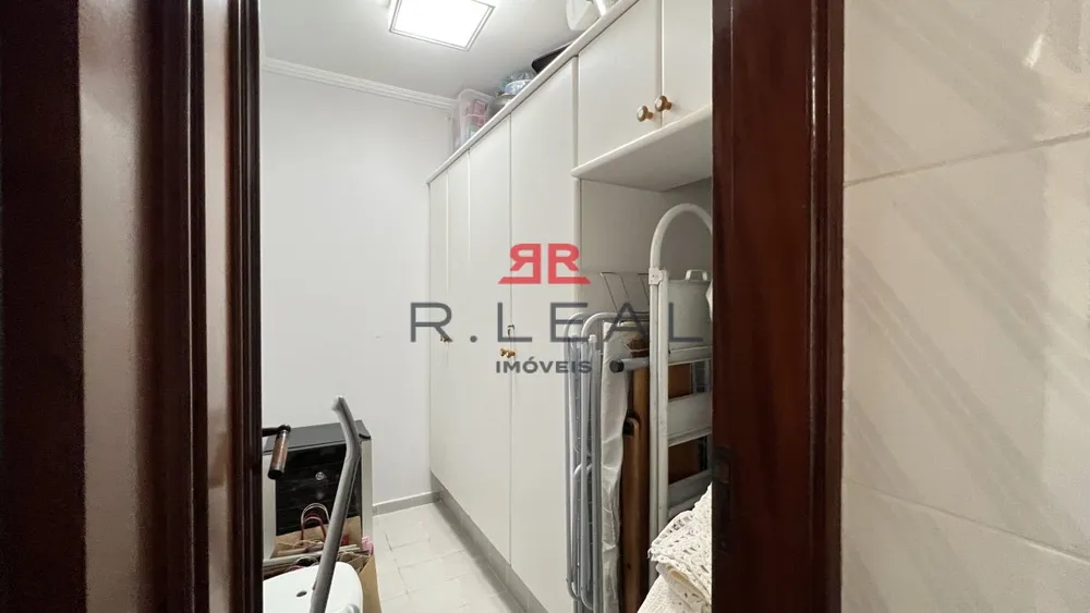 Apartamento, 3 quartos, 220 m² - Foto 2