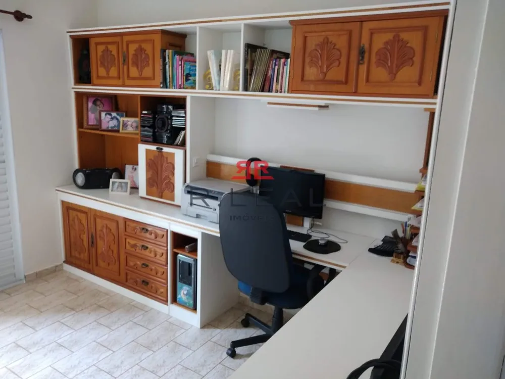 Casa, 3 quartos, 234 m² - Foto 2