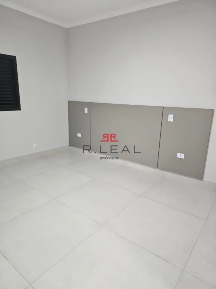 Casa, 3 quartos, 220 m² - Foto 3