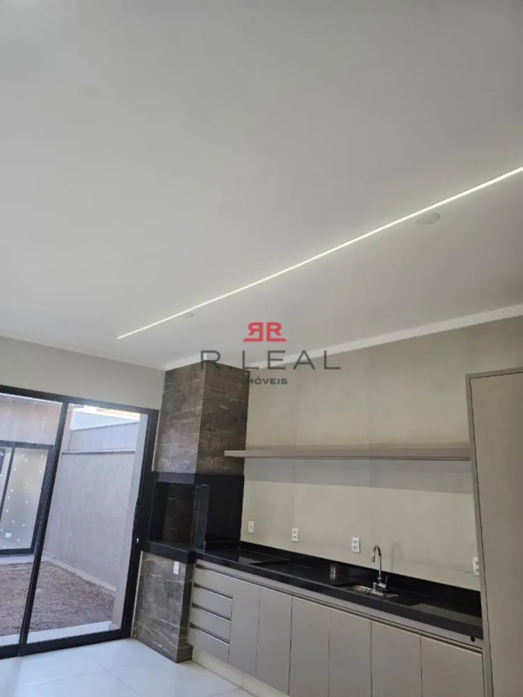 Casa, 3 quartos, 220 m² - Foto 1