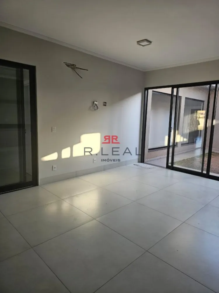 Casa, 3 quartos, 220 m² - Foto 2