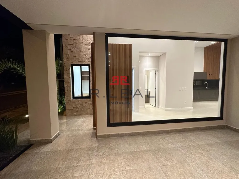 Casa, 3 quartos, 252 m² - Foto 3