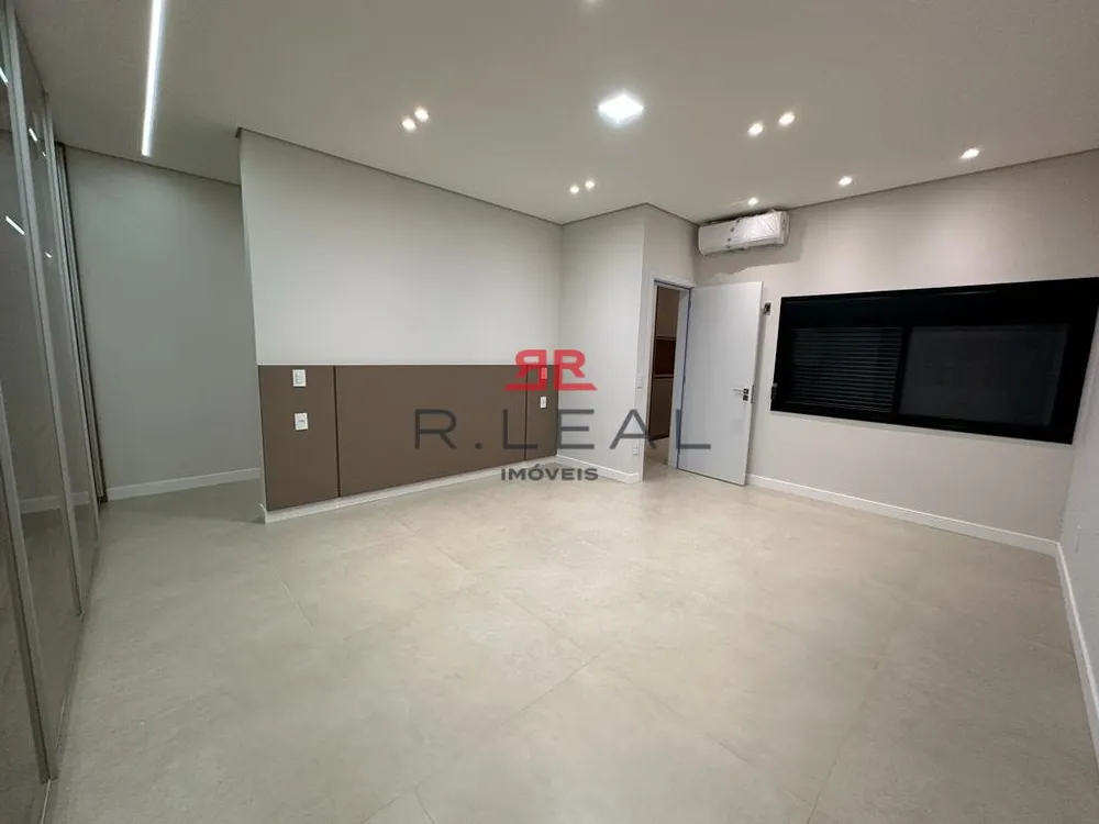 Casa, 3 quartos, 252 m² - Foto 7