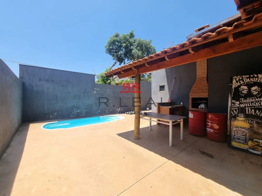 Sítio, 2 quartos, 300 m² - Foto 1