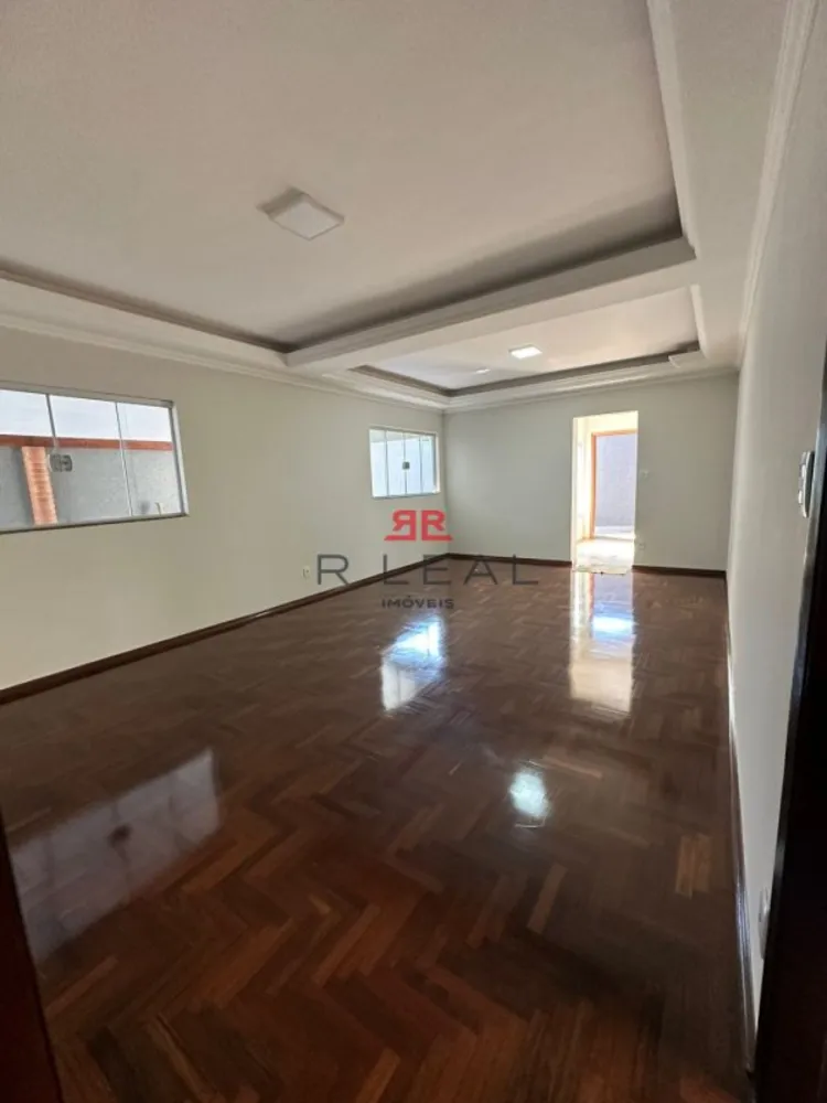 Casa, 3 quartos, 220 m² - Foto 8