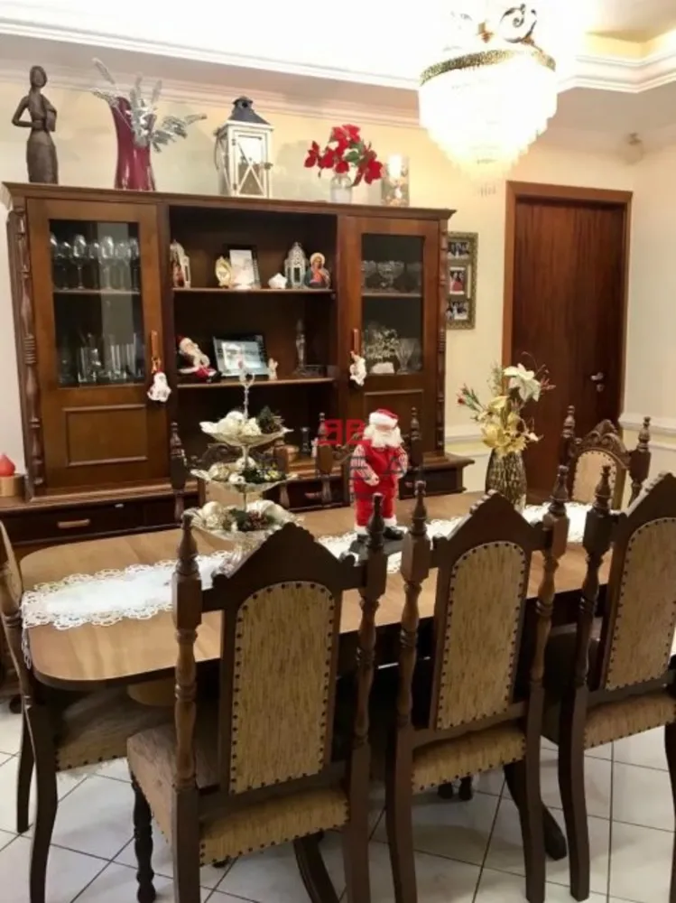 Casa, 3 quartos, 206 m² - Foto 2