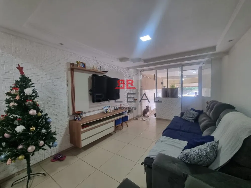 Casa, 3 quartos, 195 m² - Foto 1