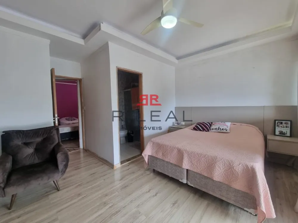 Casa, 3 quartos, 195 m² - Foto 8