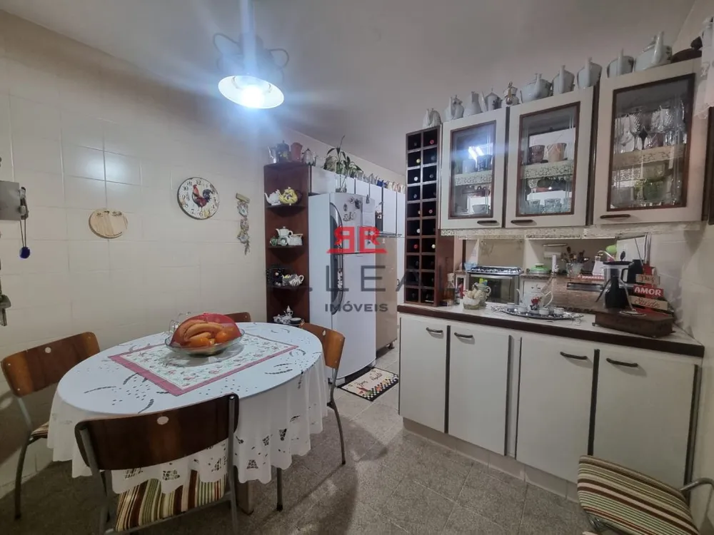 Casa, 3 quartos, 265 m² - Foto 4
