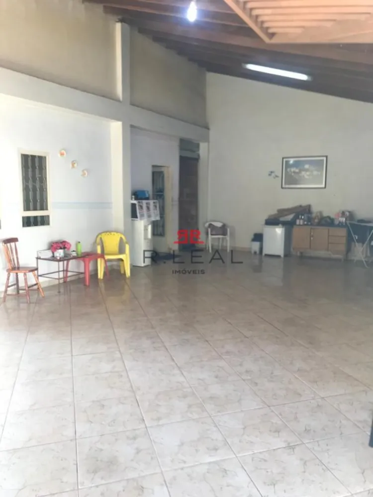 Casa, 3 quartos, 299 m² - Foto 1