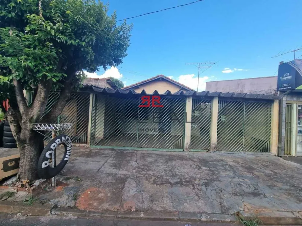 Casa, 3 quartos, 203 m² - Foto 1