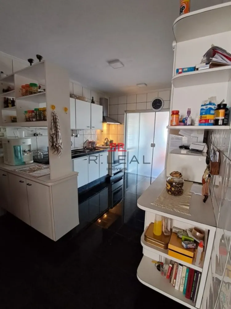 Casa, 4 quartos, 350 m² - Foto 3