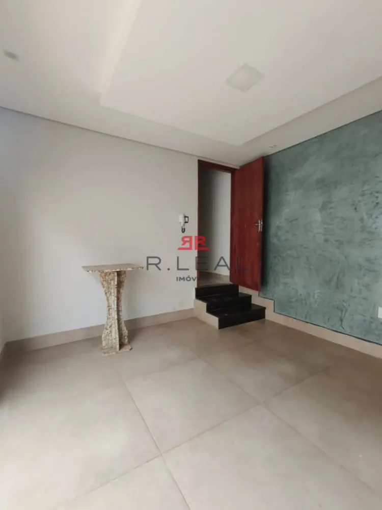 Casa, 3 quartos, 156 m² - Foto 2