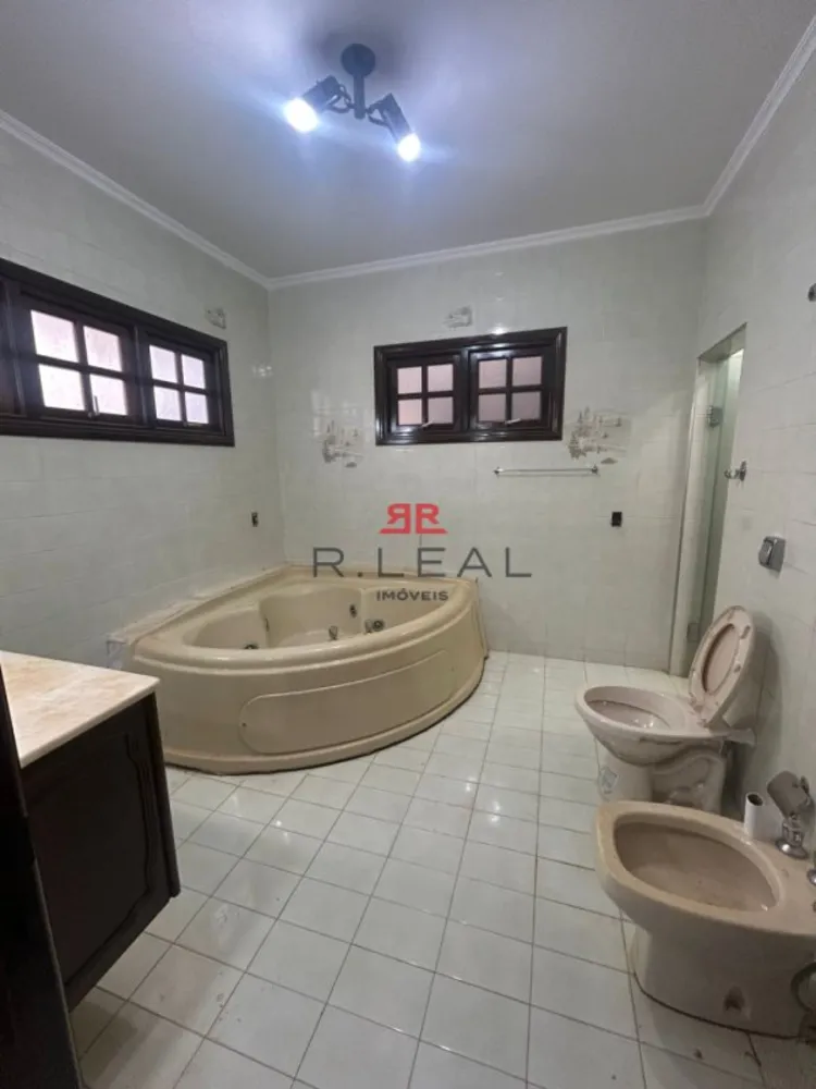Casa, 3 quartos, 308 m² - Foto 1