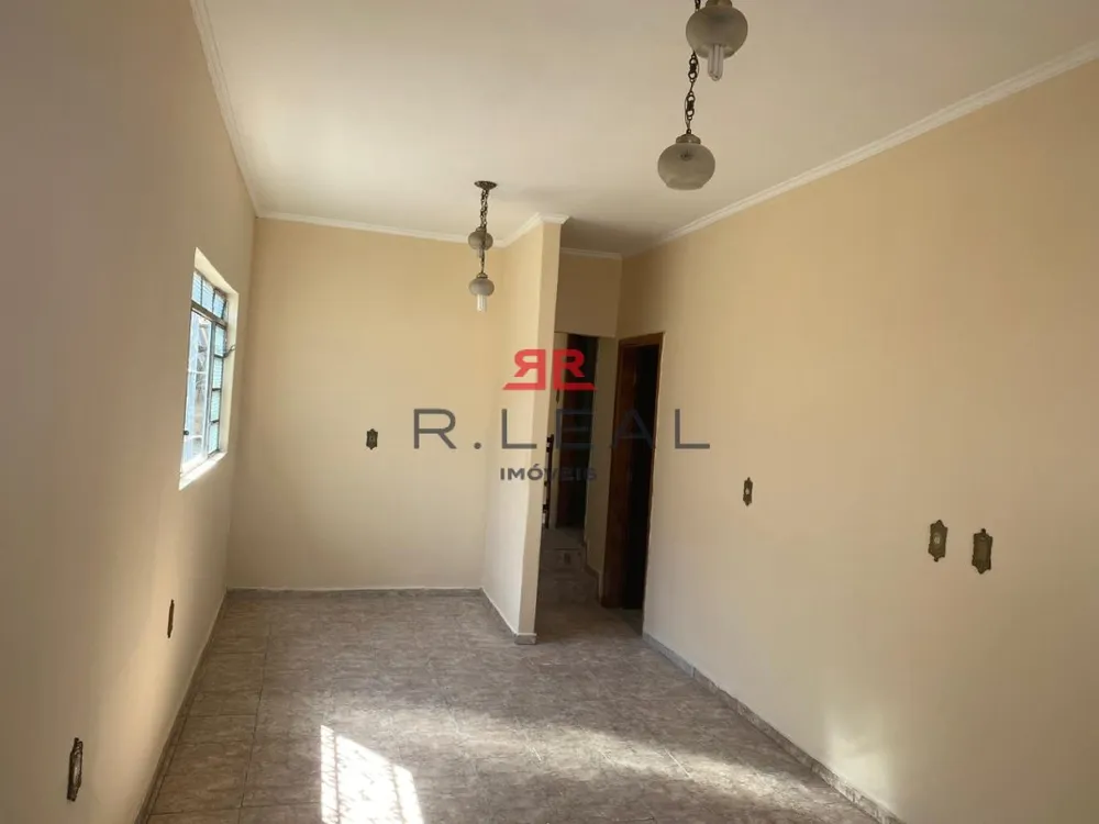 Casa, 3 quartos, 194 m² - Foto 1